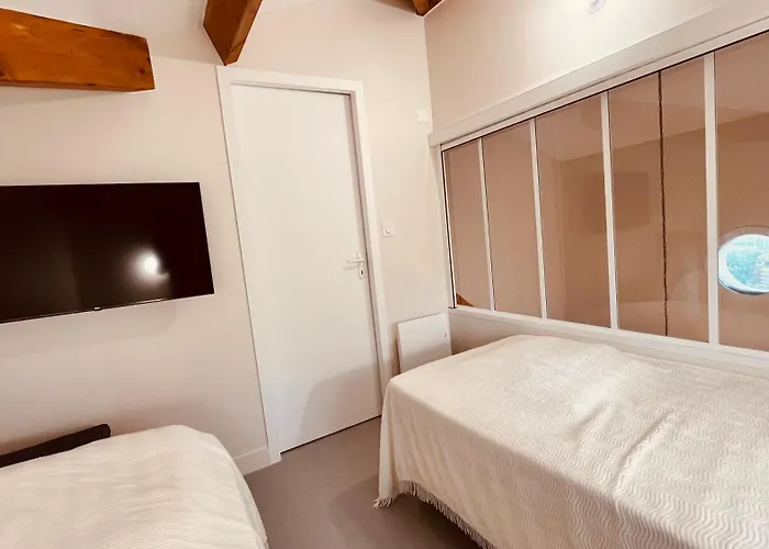 펜션 Maison Foret Et Piscine, Les Mas De Vertmarines